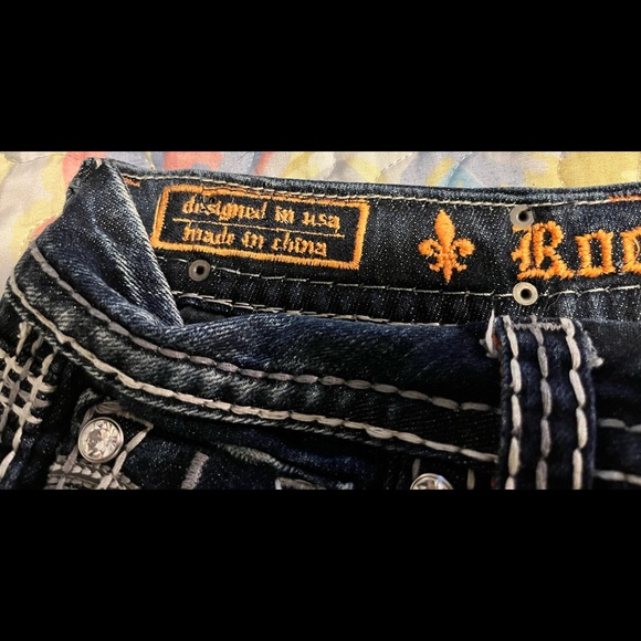 Barely worn Rock Revival jeans, Darcy, Easy Boot, size 27 (waist). - Picture 4 of 10